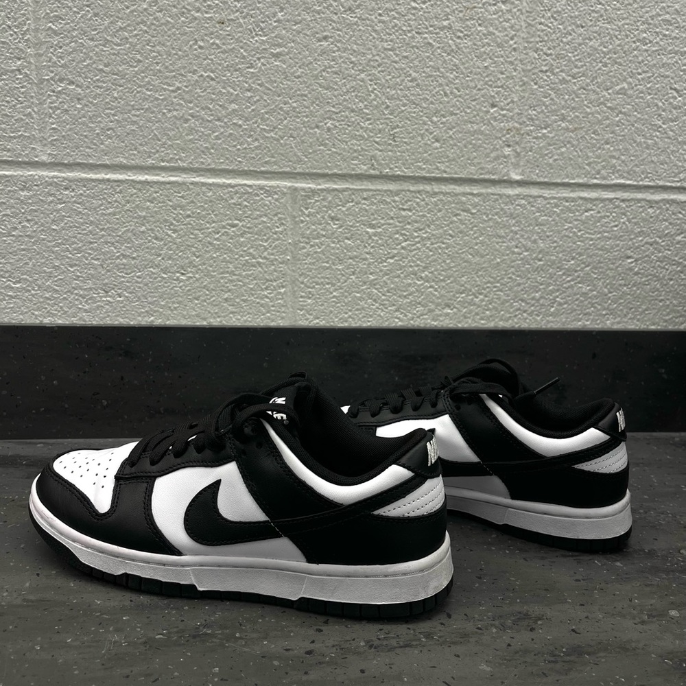 NIKE low dunks